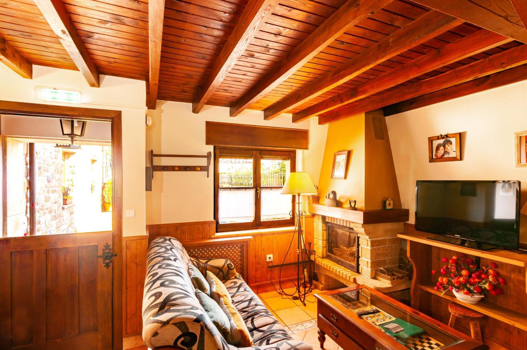 Casa Rural La Regoria Carreña Exterior foto